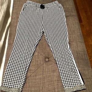 Arizon Jeans Co. Houndstooth Joggers - Size:  XS 6/6X